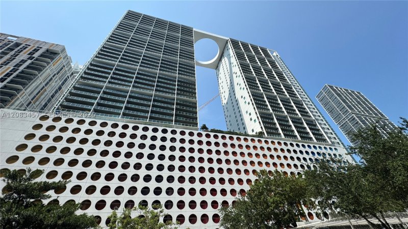 Property photo # 0