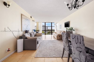Oceanview Park Apt #901