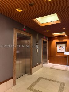 Comprar apartamento no Avenue on Brickell 1060 Tower 2601
