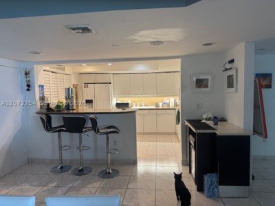 Comprar apartamento no Ocean 88 (old Champlain Towers East) 5B