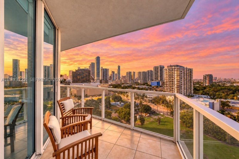 Condo for sale at Quantum 1518