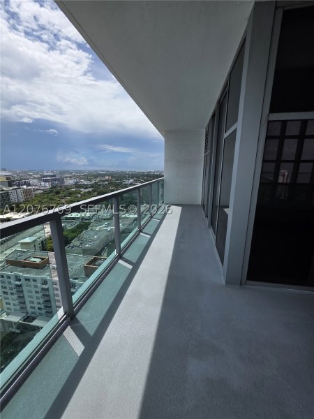 Aluguel de apartamento no Midtown Miami 4 H2702