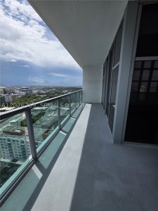Aluguel de apartamento no Midtown Miami 4 H2702