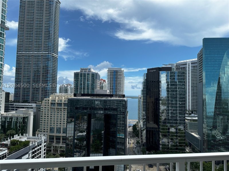 Apartment for rent at Vue at Brickell 2408