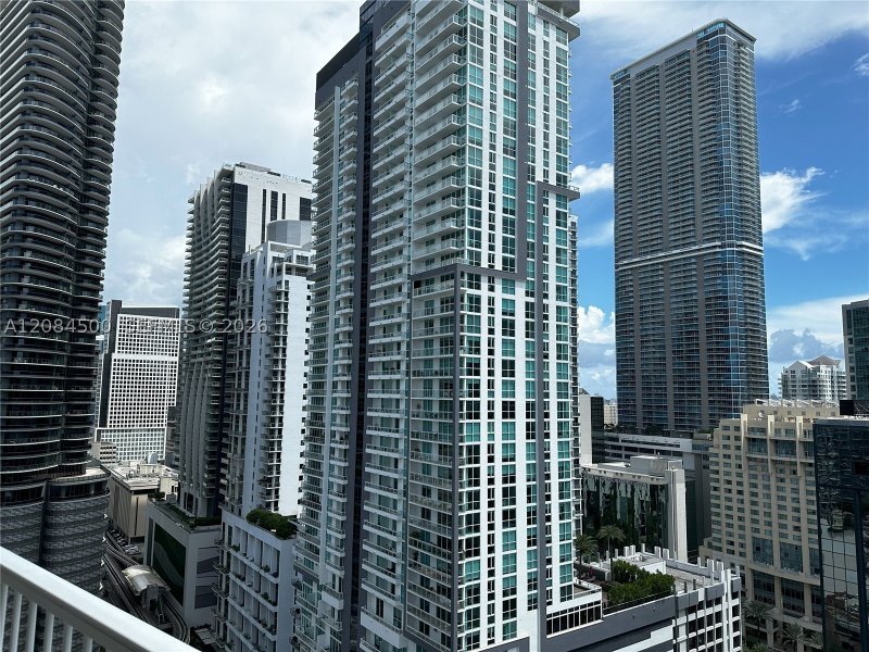 Apartment for rent at Vue at Brickell 2408