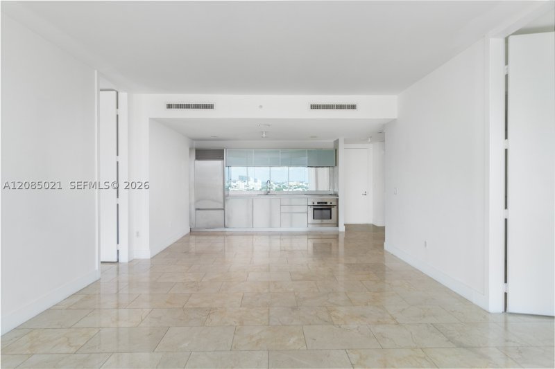 Condo for sale at Ten Museum Park 1806