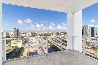 Comprar apartamento no Ten Museum Park 1806