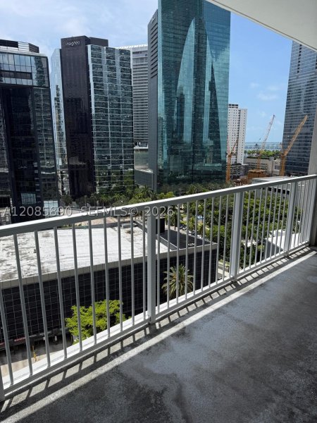 Apartment for rent at Vue at Brickell 1412