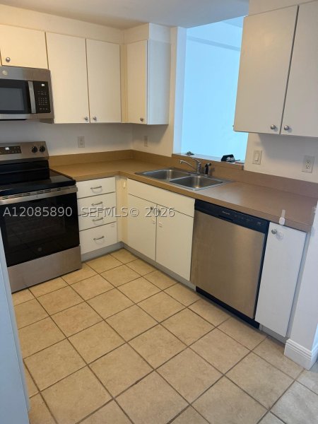 Apartment for rent at Vue at Brickell 1412