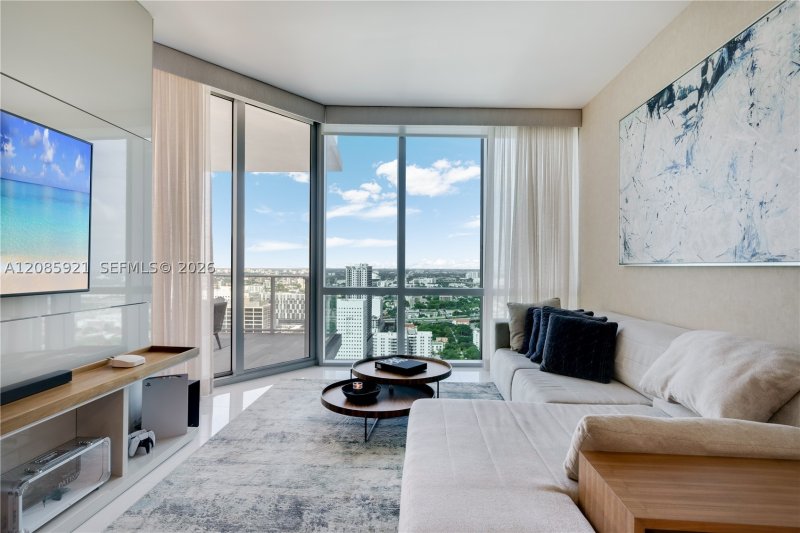 Apartment for rent at Paramount Miami WorldCenter 3408