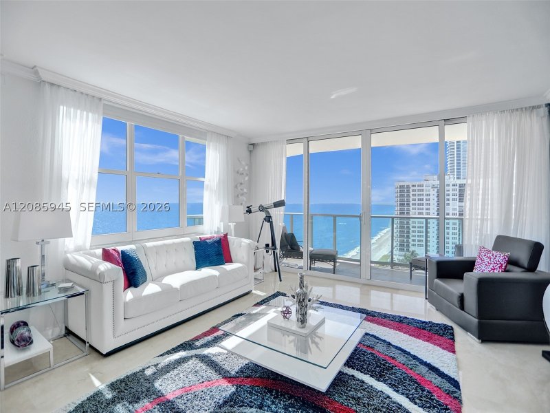 Apartment for rent at The Wave Condo 1511 (availa