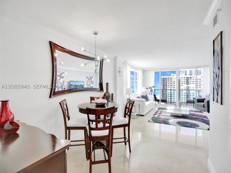 Apartment for rent at The Wave Condo 1511 (availa