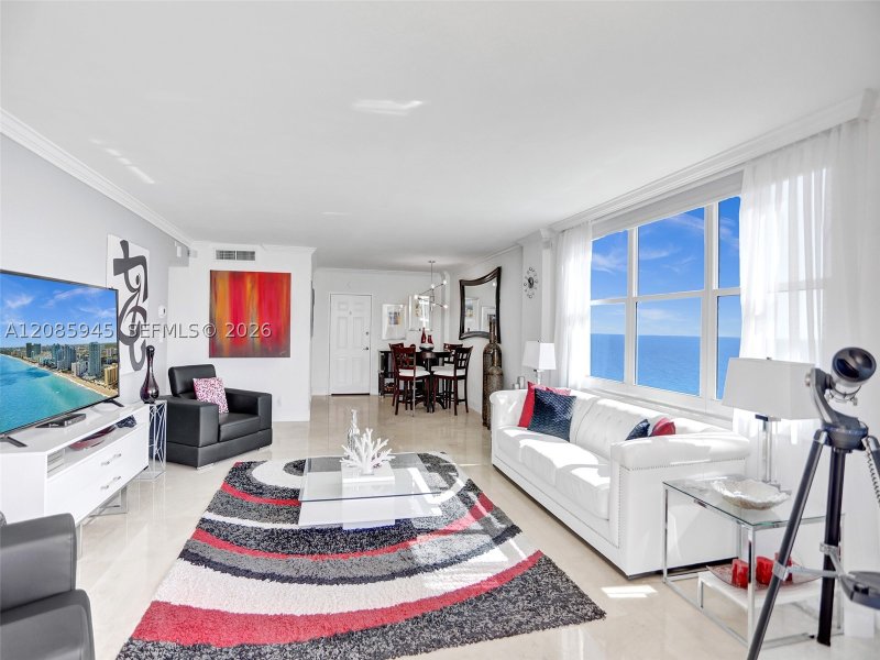 Apartment for rent at The Wave Condo 1511 (availa