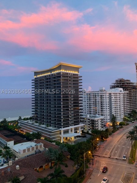 Condo for sale at Grandview 1606