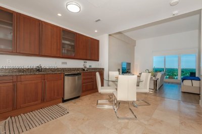 Roney Palace Apt #1630