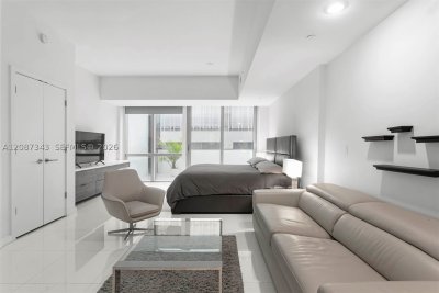 Paramount Miami WorldCenter Apt #300
