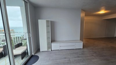 Comprar apartamento no 1800 Biscayne Plaza PH-10