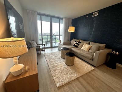 Comprar apartamento no Beachwalk R1108