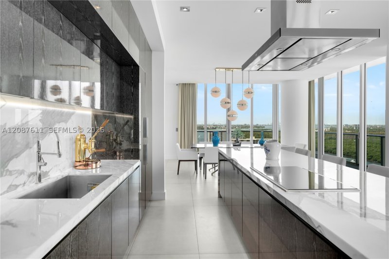 Apartment for rent at Parque Towers at St. Tropez 5-TS01