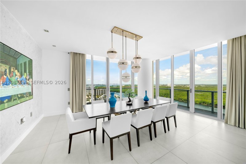 Apartment for rent at Parque Towers at St. Tropez 5-TS01