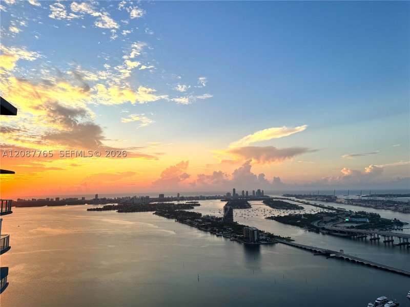 Condo for sale at Quantum 5103