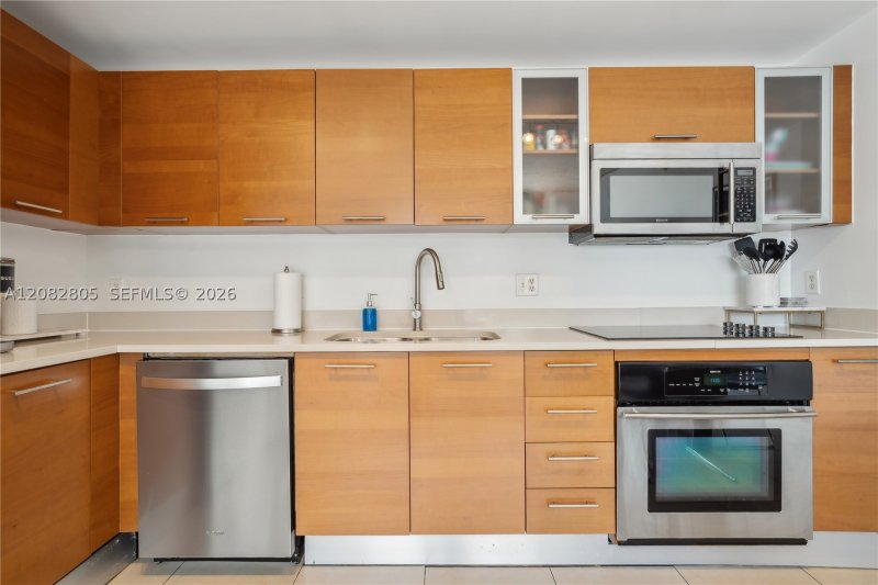 Condo for sale at Midtown Midblock 616