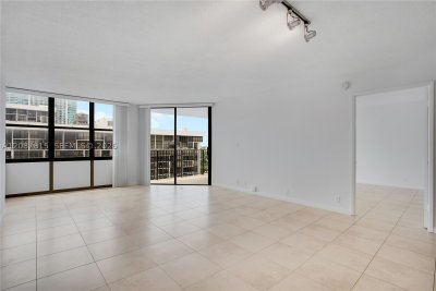 Comprar apartamento no Brickell Place B1702