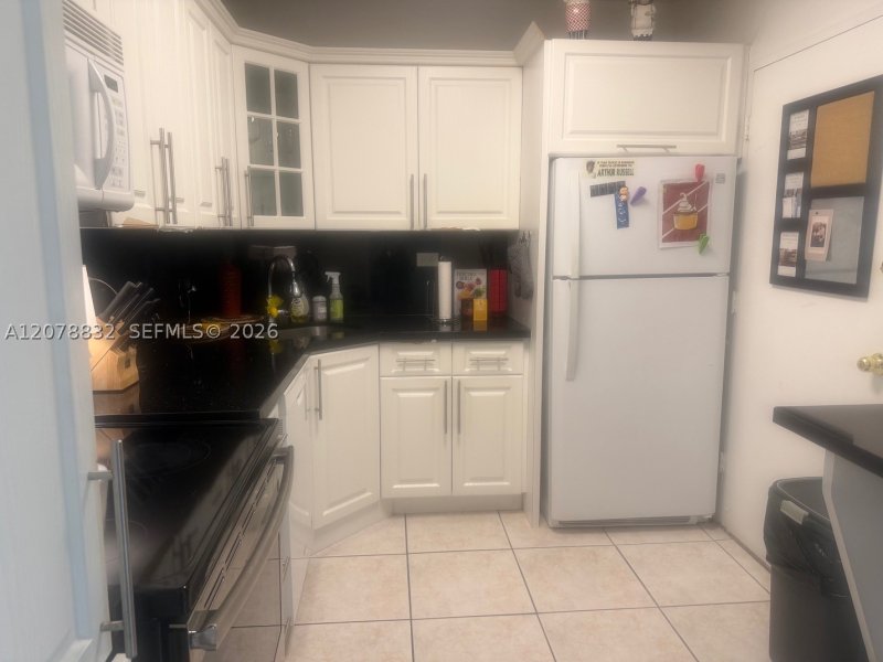 Condo for sale at Pavilion 415