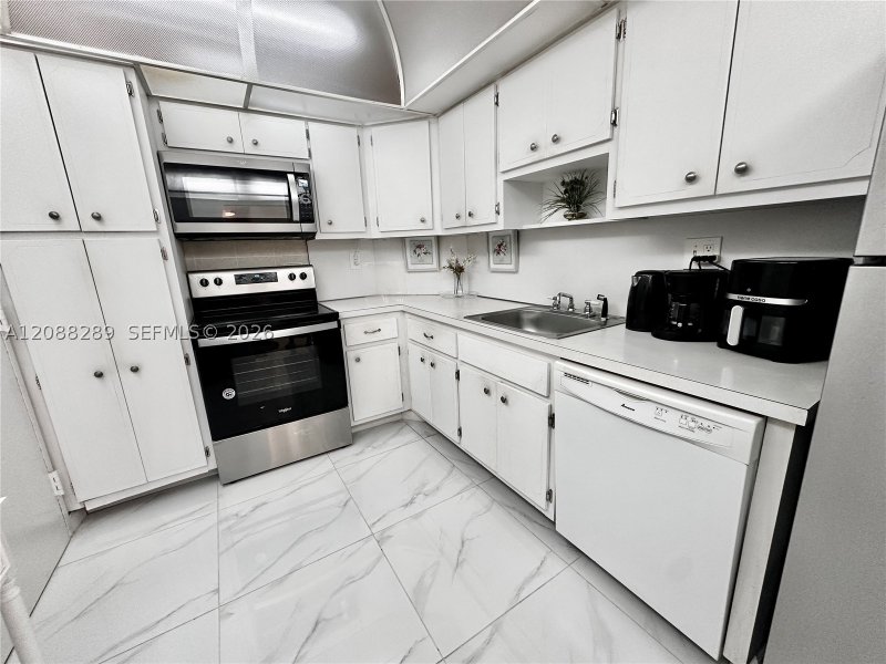 Property photo # 6