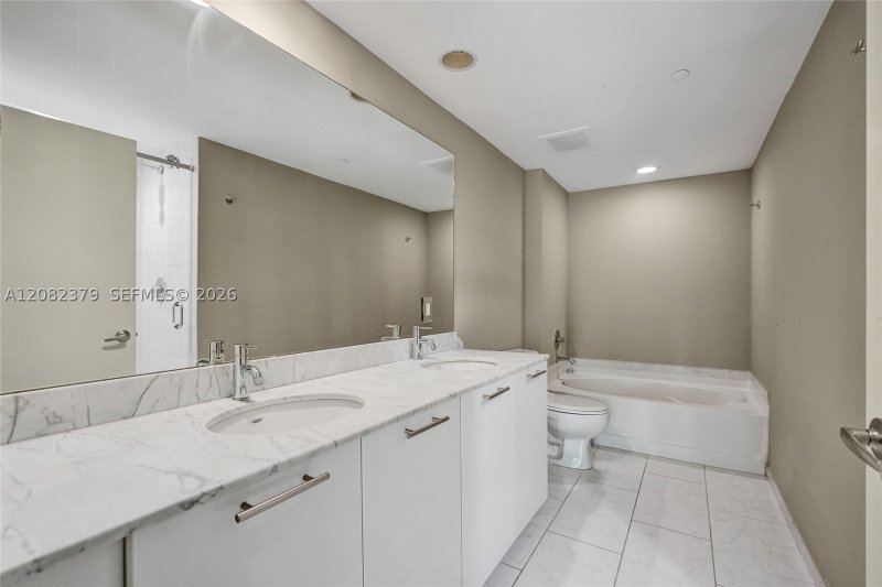 Condo for sale at The Plaza Tower II 1106