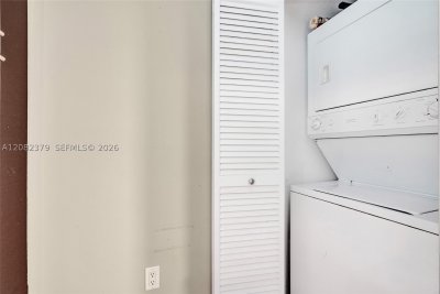 Comprar apartamento en The Plaza Tower II 1106