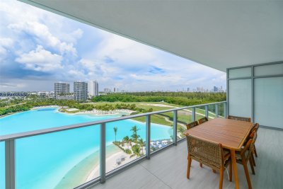 One Park Tower by Turnberry Apt #807