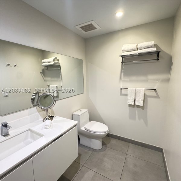 Condo for sale at Costa Hollywood S232