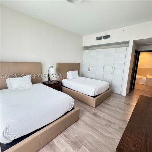 Comprar apartamento no Costa Hollywood S232