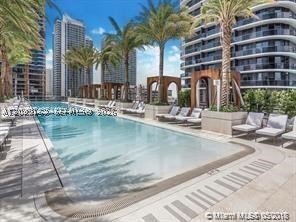 Aluguel de apartamento no SLS Lux Brickell 1506