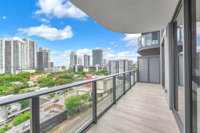 Hyde Midtown Apt #905