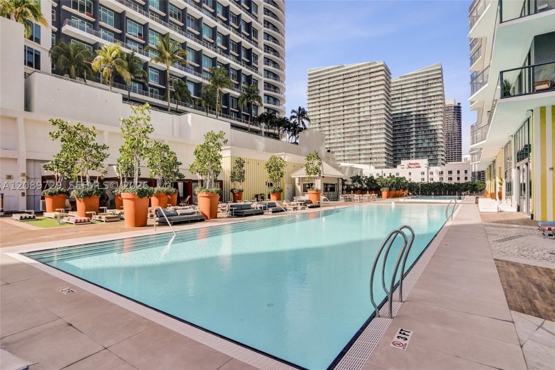 Property photo # 6