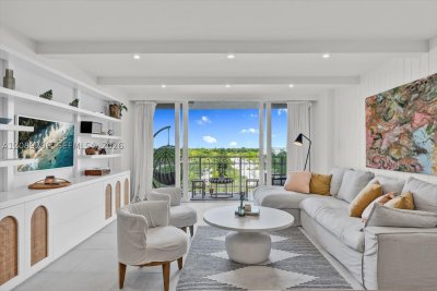 Comprar apartamento no Mar Azul 7FN