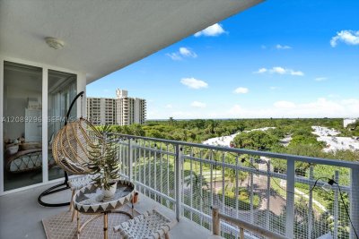 Comprar apartamento no Mar Azul 7FN