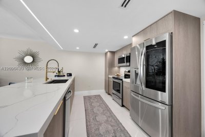 Comprar apartamento en Commodore Club West 413