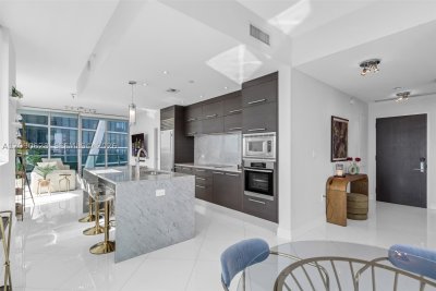 Comprar apartamento no 900 Biscayne 4412