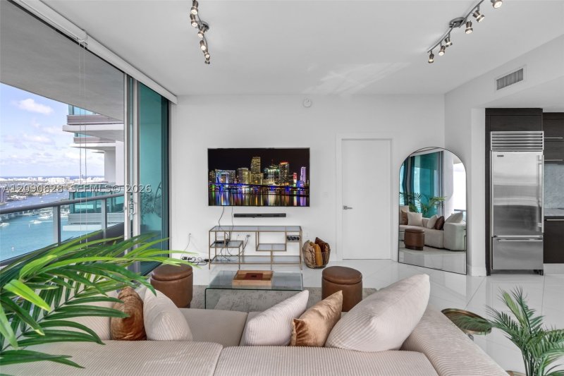 Condo for sale at 900 Biscayne 4412