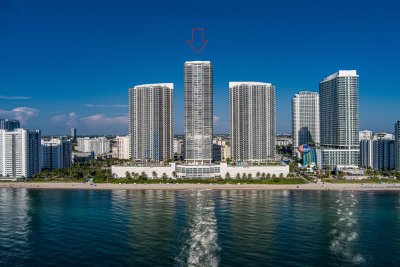 Comprar apartamento no Beach Club Two 1402