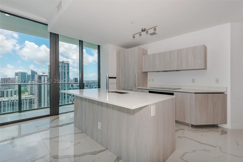 Condo for sale at Gran Paraiso 3201