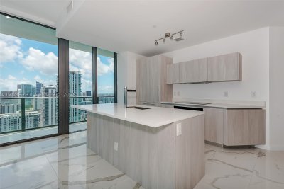 Comprar apartamento no Gran Paraiso 3201