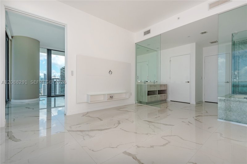 Condo for sale at Gran Paraiso 3201