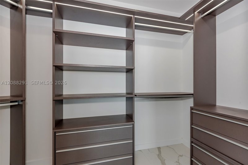 Condo for sale at Gran Paraiso 3201