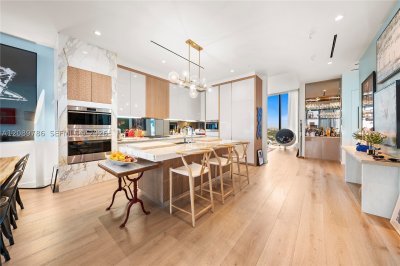 Comprar apartamento en One Park Grove 15C