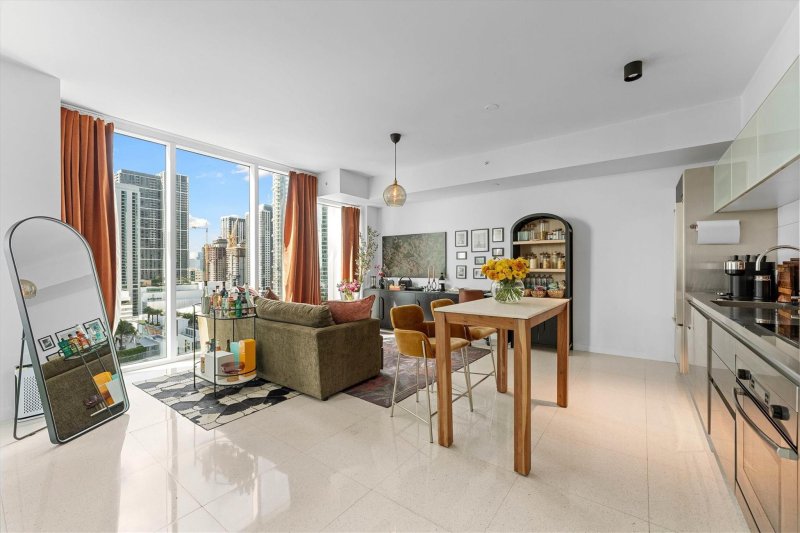 Property photo # 2