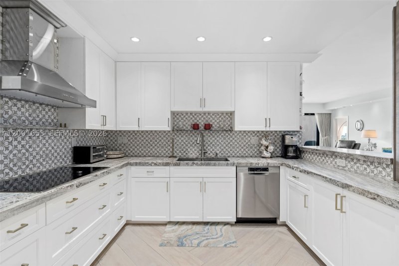 Property photo # 4